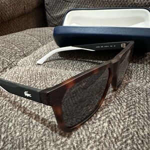 Lacoste sunglasses black/white/tortoise